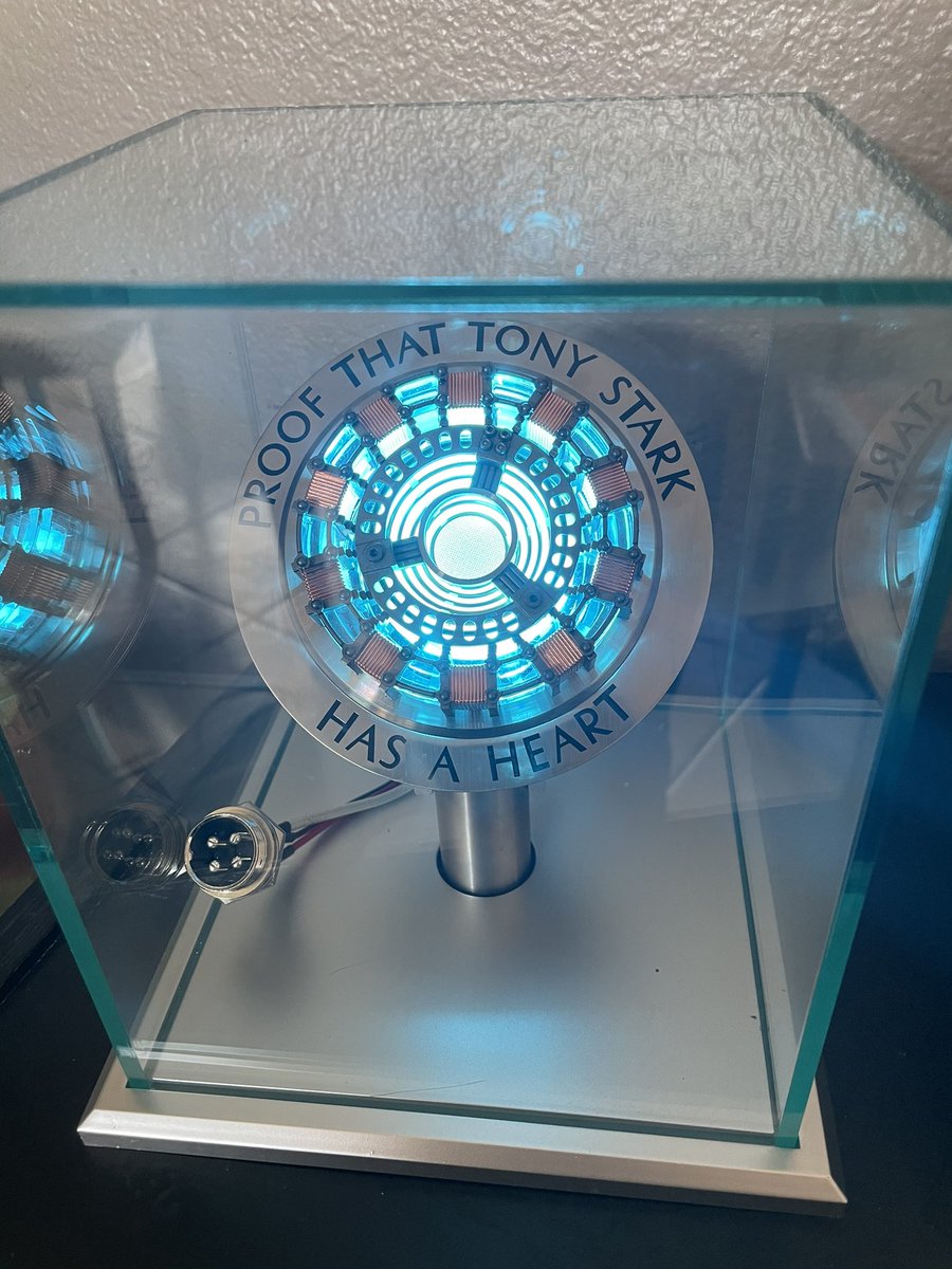 mlopezBGW's tweet photo. One of the best surprises I’ve gotten!! #IronMan #MarvelsAvengers @RobertDowneyJr https://t.co/ZqUNSY2tkQ