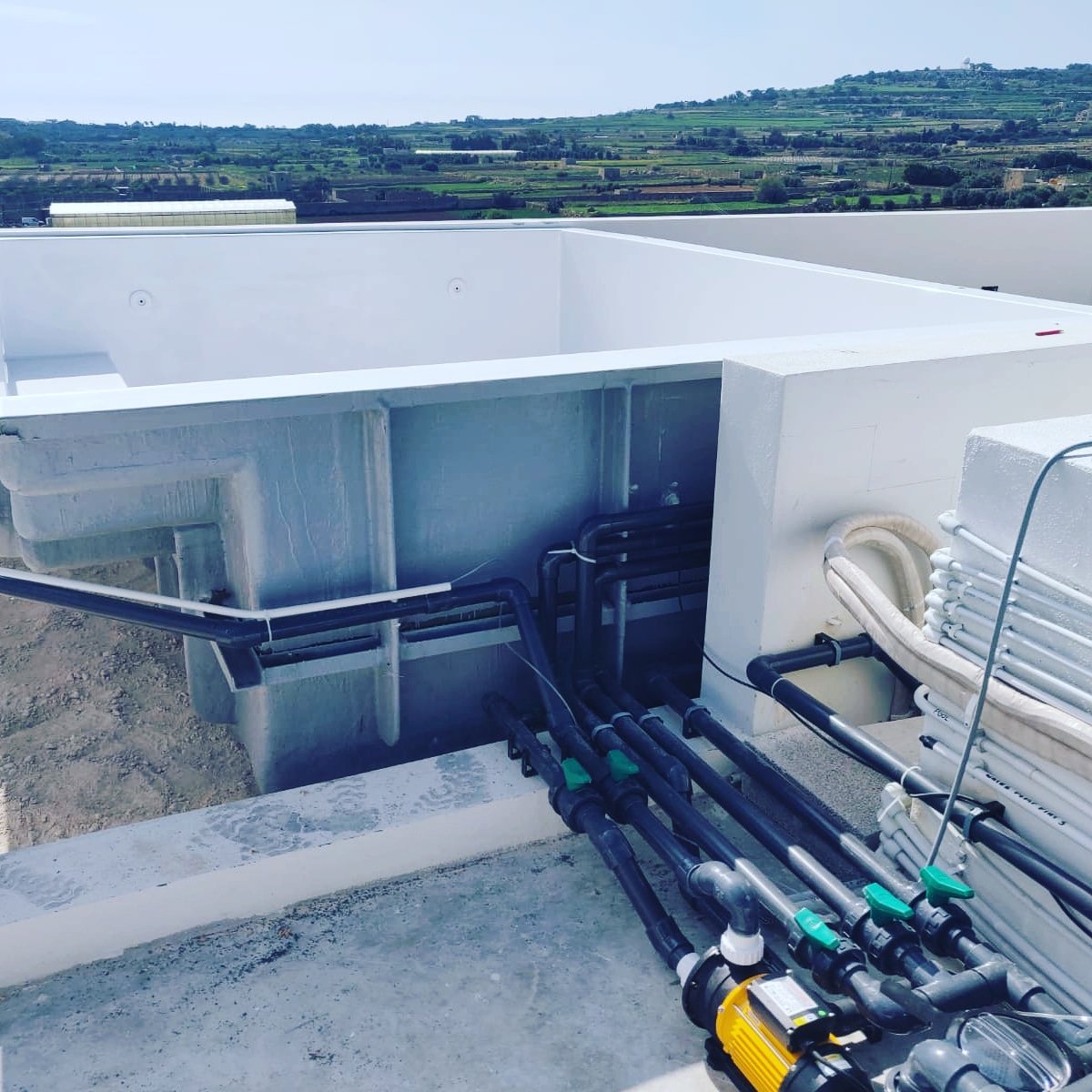 LtdPools's tweet photo. Good morning and Good day to all from all of us at Paradise Pools. Another filtration & plumbing system installed on a fiberglass roof pool. For quotes and queries π 21466860 π±99470062 π§ pools.paradise@gmail.com π’ Mdina Road, Haz-Zebbug #paradisepoolsmalta #roofpools https://t.co/k9eojMeVy1