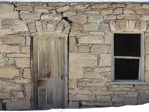 ٹبہ  ,   ٹویا  ,   اک برابر
گڈیا  ,  بویا  ,   اک برابر

راتی اکھ تے بدل برسے
رویا ،  چویا  ...   اک برابر

قسمے  سن کے نیندر  اُڈ  گئی
سُتا  ،   مویا  ...  اک برابر

ماڑے گھر نوں  بوھا  کاہدا
کھلا  ،   ڈھویا  ...  اک برابر

یار کلیما ...  جوگی اگے
سپ  ,  گڈویا ...  اک برابر