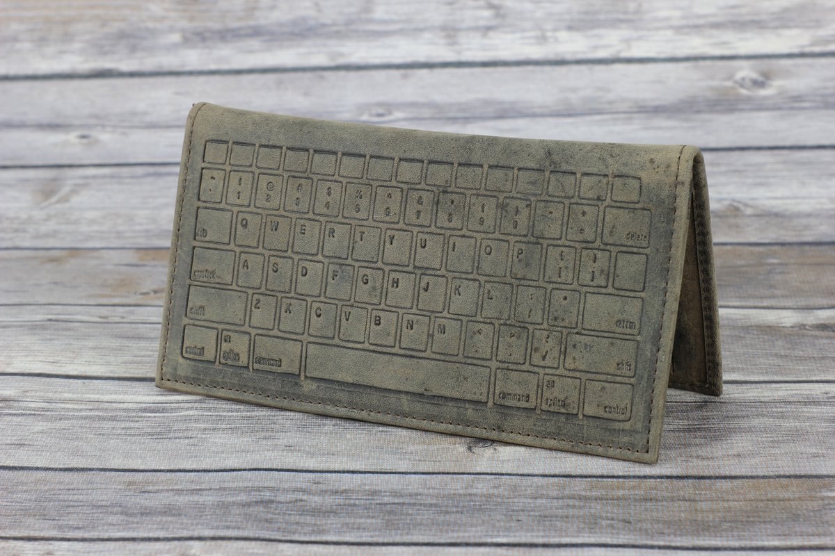 RivetBurr's tweet image. Keyboard Print Brown Leather Long Wallet, Computer Keyboard, Embossed Leather Wallet, geeky gift, computer gift, gift for him tuppu.net/8463abed #Etsy #RivetandBurrLeather #ComputerGift