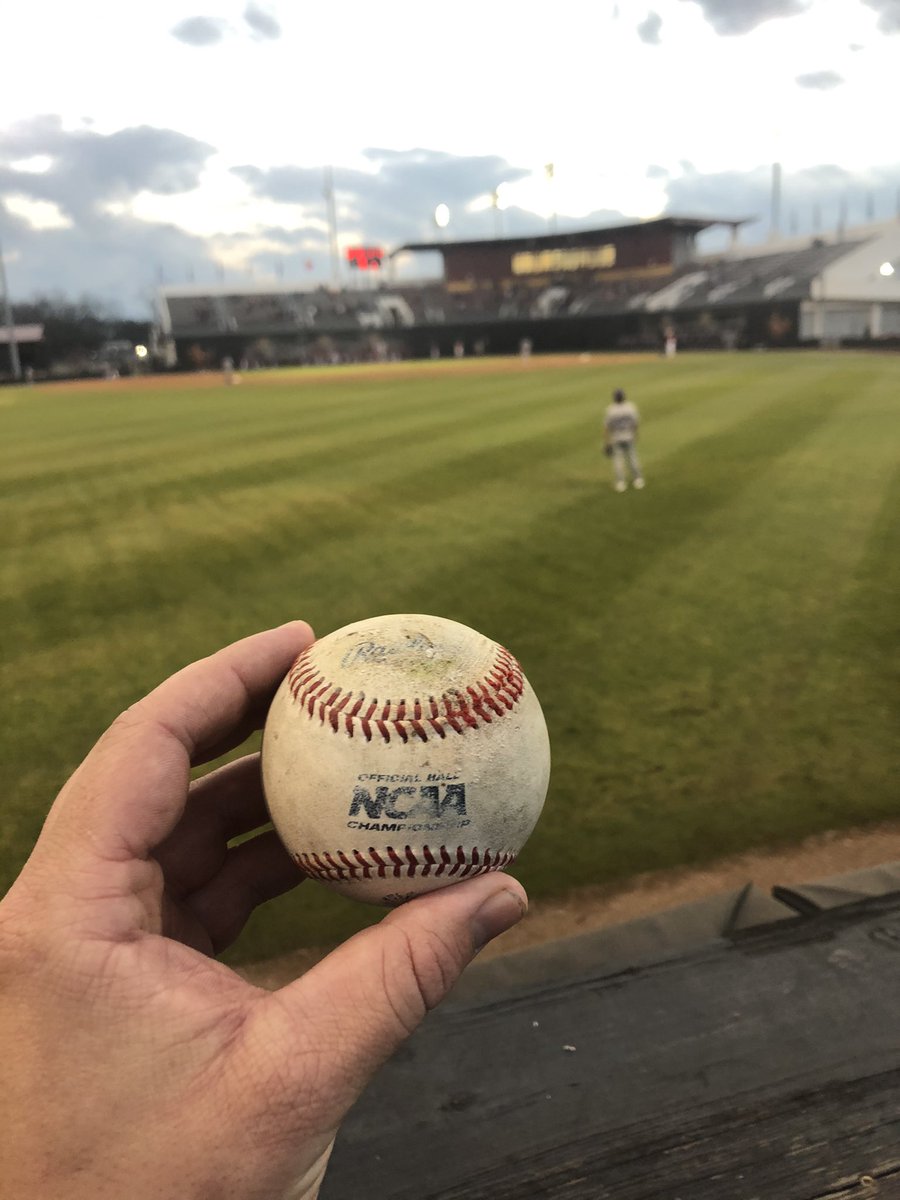 ULM Baseball on Twitter "𝗧𝗵𝗲 𝗔𝗻𝗮𝘁𝗼𝗺𝘆 𝗼𝗳 𝗮 𝗛𝗼𝗺𝗲 𝗥𝘂𝗻 Mason Holt's solo