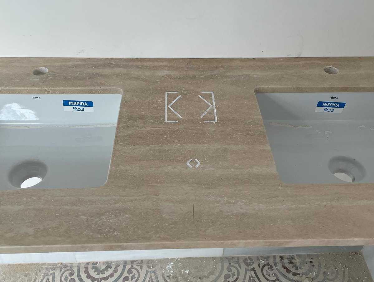 oix_automation's tweet photo. Nos acaban de llegar a #obra las #encimeras de #baño para instalar los #TouhSurface de @LoxoneES #loxone #cotrol #smarthome #domotica #sevilla #diseño #design https://t.co/4E7Tm4KCkc