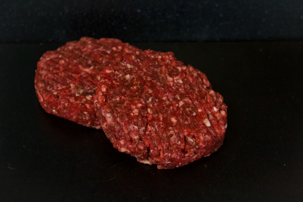 FoxholesFarm's tweet image. Locally sourced &amp;amp; sustainable wild 'Venison' rich in colour &amp;amp; flavour available to purchase on-line &amp;amp; from our butchery counter. We have steaks, burgers, minced, diced &amp;amp; haunch. Venison boxes available from £49.50. foxholesfarm.com/product-catego… #ThursdayThoughts #Hertford #localgame