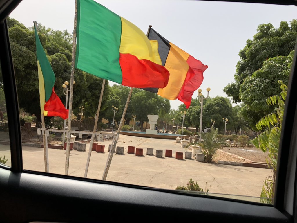 XavierLeblanc16's tweet photo. A l’occasion de ma visite au Maire, le drapeau belge flotte à la Mairie de Natitingou, jumelée avec la ville belge de Huy. Immersion au cœur du pays des Tata Somba. https://t.co/KdjnSdRiEn