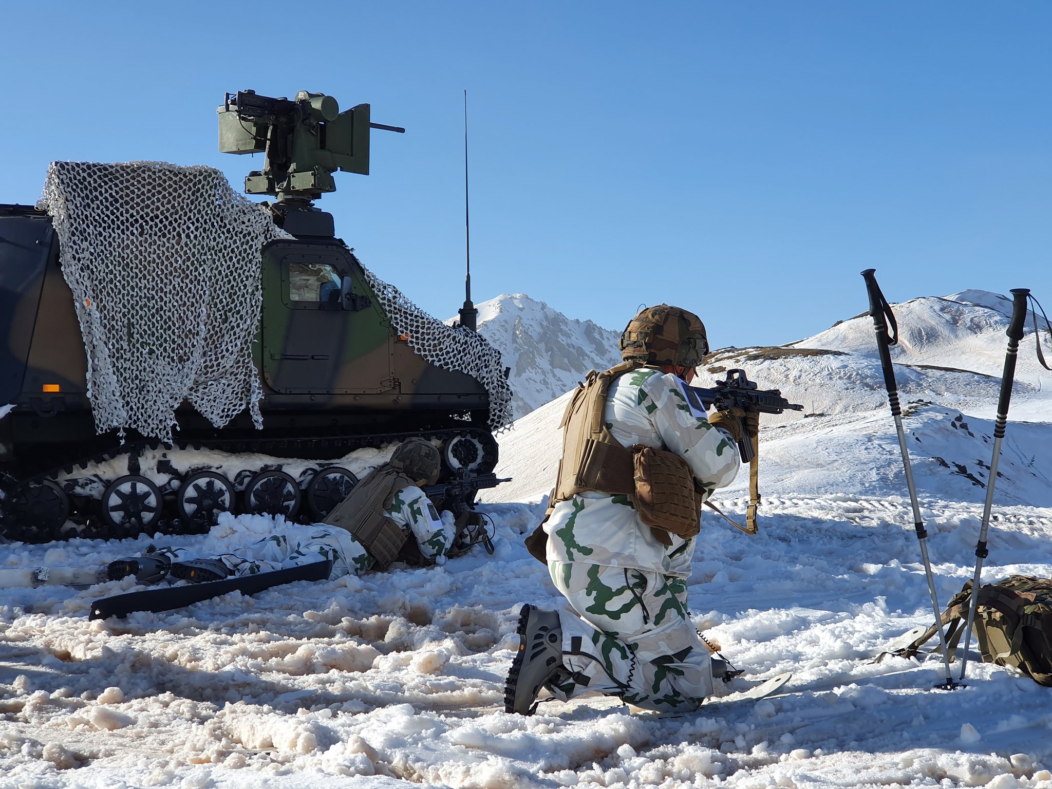 EvDfeMOWYAEjC62?format=jpg&name=large