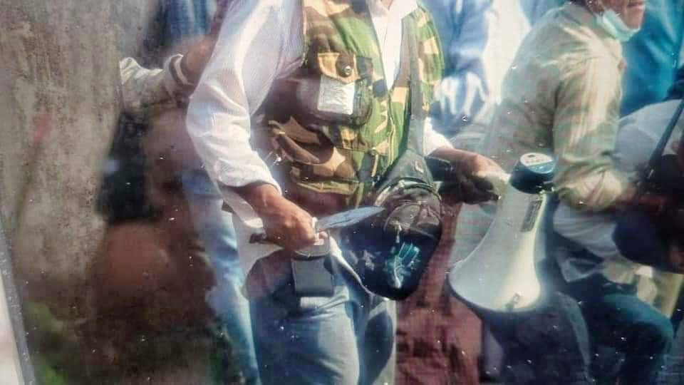 KoPauk28's tweet photo. Military sponsored thugs
#WhatsHappeninglnMyanmar 
#RejectMilitaryCoup 
#Feb25Coup
Photo crd https://t.co/td3l9SHEJ3