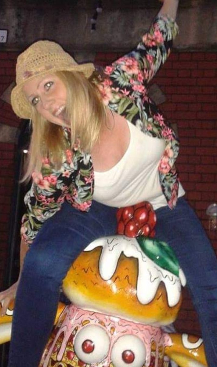 sas_ellie's tweet photo. Good morning one and all! Here's my throwback to you lovely #DressUPnotdown people π
#DUND #dundthrowback #throwbackdund #throwback https://t.co/zDmrdM6NFH