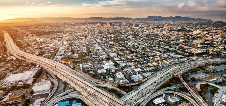 UWSupplyChain's tweet image. Amazon and MIT team up on a competition for developing a #routeplanning algorithm that can take into account the learned knowledge of #delivery drivers.
supplychaindive.com/news/amazon-mi…

@SupplyChainDive #lastmile #finalmile #ecommerce #lastmiledelivery #urbanfreight #logistics #freight