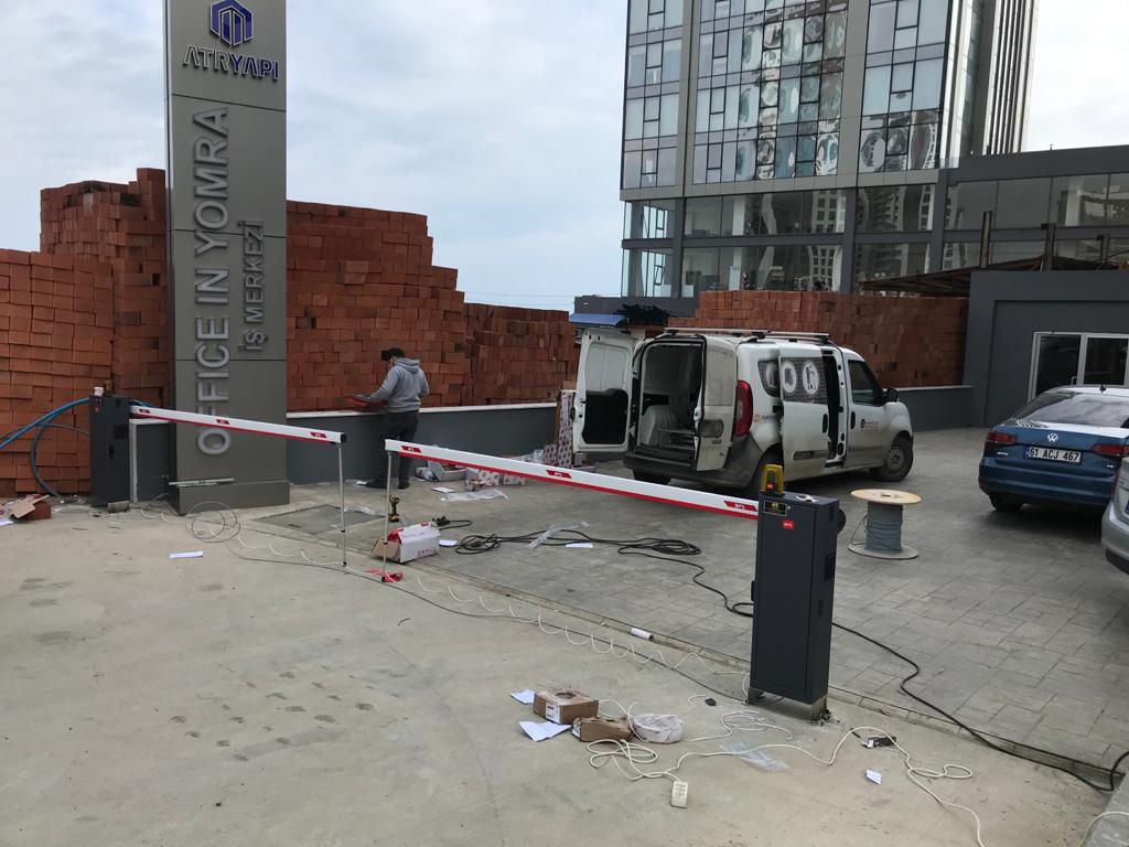 asotomatikkapi's tweet photo. ATR YAPI PROJE https://t.co/ZhB0B2UGM8 TİC.A.Ş. - YOMRA 

KOLLU BARİYER MONTAJI

MÜŞTERİMİZE HAYIRLI OLSUN

#kepenk #otomatikkepenk #otomatikkapi

https://t.co/IYuvQ3fEMt
info@askapi.com.tr
0462 325 81 83-80
0544 619 60 06 - 0549 619 60 06 https://t.co/osA8sn8Xj6