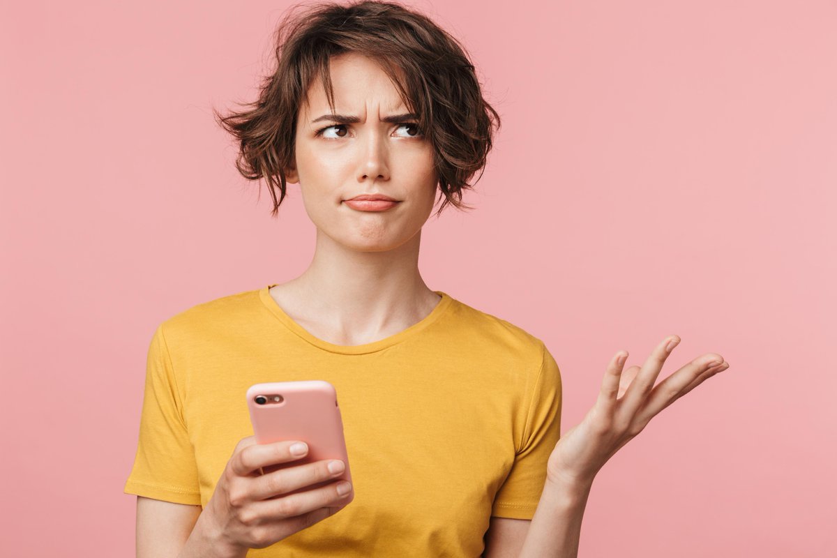 McAfee_FR's tweet photo. Les attaques de pirates sont en augmentation, et elles ne se limitent pas à votre ordinateur! Des applications que vous utilisez peut-être tous les jours sur votre smartphone sont également exposées à des risques. https://t.co/4QnOfbQZod https://t.co/8IHnUateYe