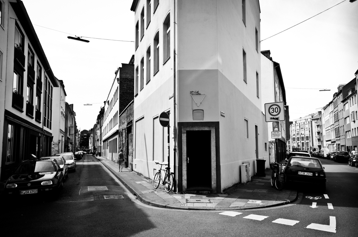 spaeslab's tweet photo. wiretapped voids cologne // 2013 – 2015 // 14 tracks, 1 Booklet // Originally we were searching for the last building in the series of works {kA}: Oblivious to Gravity in Cologne. For this, we …
https://t.co/AulOf71zjP https://t.co/31FAi2aJT9