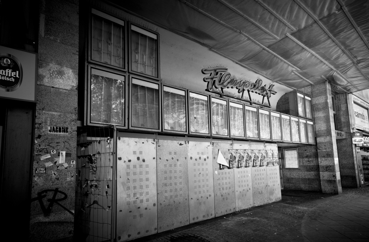 spaeslab's tweet photo. wiretapped voids cologne // 2013 – 2015 // 14 tracks, 1 Booklet // Originally we were searching for the last building in the series of works {kA}: Oblivious to Gravity in Cologne. For this, we …
https://t.co/AulOf71zjP https://t.co/31FAi2aJT9