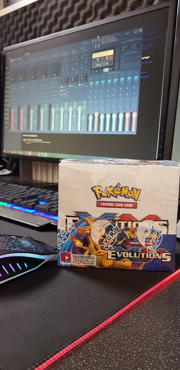 FF_BroCasters's tweet photo. Hello there Sweatheart 😏

#rannfl #nfl #endzn #pokemon #pokemonopening #pokemondisplay #evolutions #pokemonevolutions https://t.co/Wk2xKTyJAH
