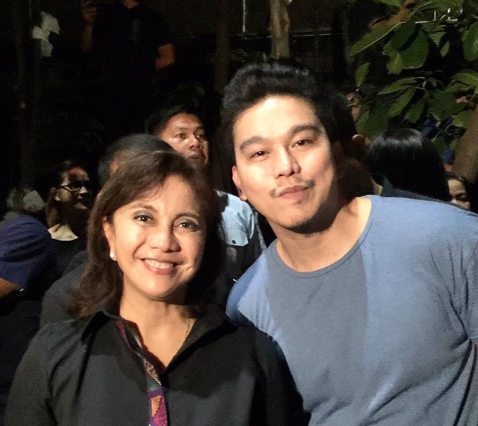roxsantos's tweet photo. 4 years ago! 
With Our Vice President @lenirobredo 🇵🇭❤️#AkoAyNasaEDSA #NotoEJK #StopPoliticalPersecution #StopTheKillings #Hukayin #EDSA31

Leni Gerona Robredo VP Leni Robredo Friends of Vice President Leni Robredo

#EDSA35 https://t.co/2l0WTGGtJM