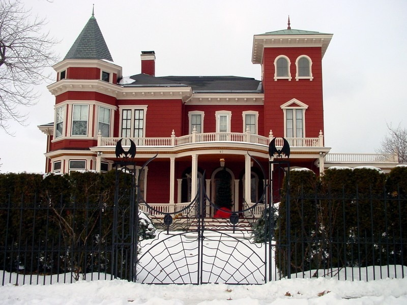 Ace Weekly Stephen King S House Bangor Maine Stephenking Shouse Bangor Maine T Co 8kd3zb46pg T Co Qcytrhijlh Twitter