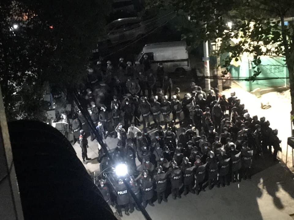plli_noah_bamby (@choikanglay) on Twitter photo REJECT MILITARY COUP
This is not protesting time and not over 8pm.
Why #militarycoup forces barricaded a road Yangon and tried to shot.
How can we sleep tonight? We are not safe anymore.
#Feb25Coup
#WhatsHappeningInMyanmar
<a href="/UNHumanRights/">UN Human Rights</a> <a href="/freya_cole/">Freya Cole</a> <a href="/RapporteurUn/">UN Special Rapporteur Tom Andrews</a> REJECT MILITARY COUP
This is not protesting time and not over 8pm.
Why #militarycoup forces barricaded a road Yangon and tried to shot.
How can we sleep tonight? We are not safe anymore.
#Feb25Coup
#WhatsHappeningInMyanmar
<a href="/UNHumanRights/">UN Human Rights</a> <a href="/freya_cole/">Freya Cole</a> <a href="/RapporteurUn/">UN Special Rapporteur Tom Andrews</a>