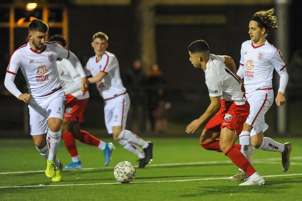 SchoolsFootball's tweet image. ⏪#TBT  to Feb half term 2019, when the ESFA U15 Girls &amp;amp; U18 Boys travelled to Eindhoven w/@inspiresport for their 2020 training camp🔥

The squads had an incredible experience - here's what some of the girls had to say - 

🎥loom.ly/XkN5HSQ 

🔴 🔵 ⚪
#throwbackthursday