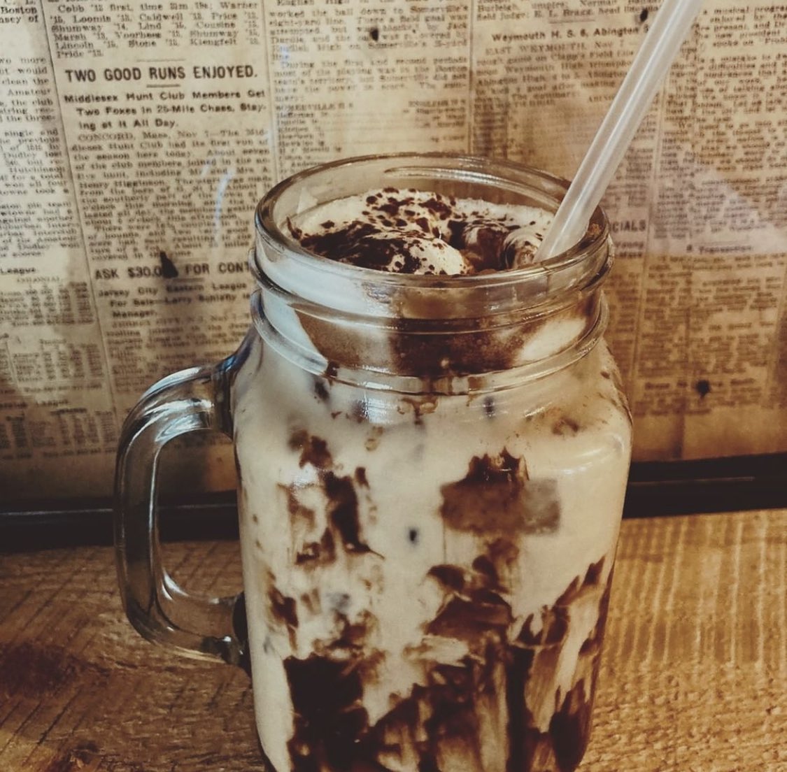 NhWestbrook's tweet photo. @casajavacafe Another great local coffee shop that makes you feel at home ☕️. Go try their crepes with creamy Nutella or arequipe 😋. Owner and Derry resident Gina Hannon is from #bogotacolombia and has owned and operated businesses in Derry for decades. Colombians know coffee 👍🏼 https://t.co/ZUwj1G0WZA