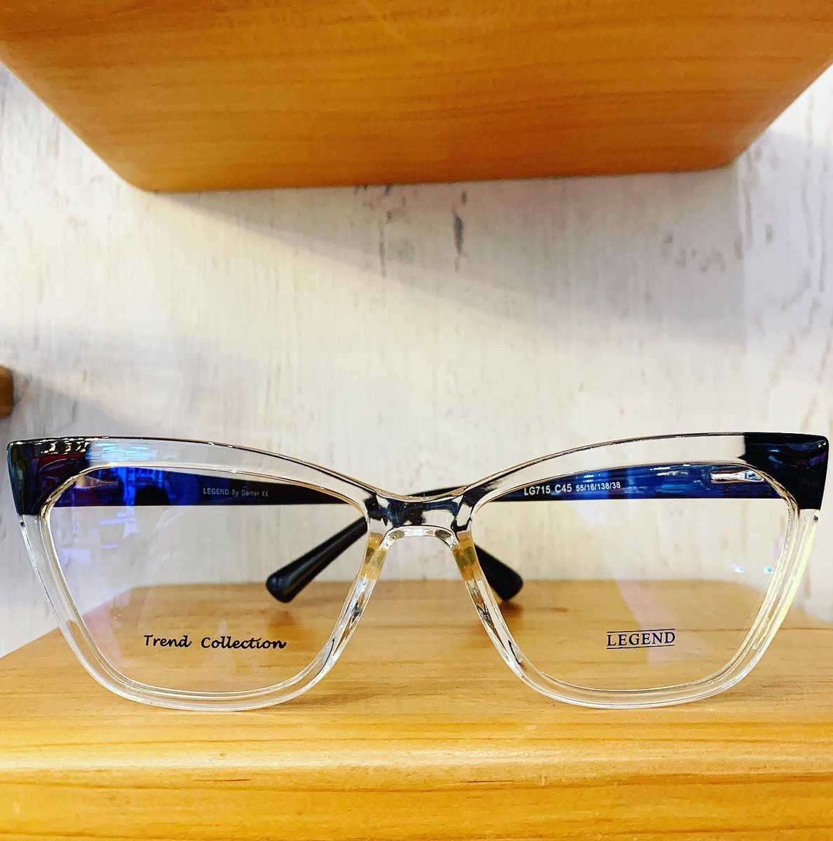 YayacentreKE's tweet photo. Looking for something:
Trendy
High quality
Excellent price
The Eye Room LTD got you covered with this new line of legend Trend Collection! Only one piece of each available Yaya Centre Nairobi !
.
.
#YGoAnywhereElse #yayacentre #eyeroom #glasses
#newyearnewyou #trendyeyewear https://t.co/Ik1CSApxwy