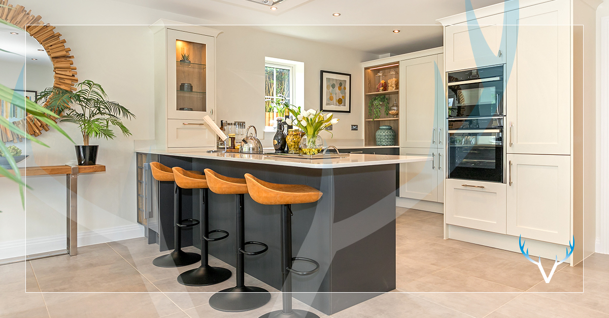 We chose to work with Caesarstone as their luxurious quartz worktops meet our strict quality criteria. @CaesarstoneUK Read more in their case study: caesarstone.co.uk/latest-news/fe… #kitchendesign #designerkitchen #caesarstone #interiordesign #kitcheninspiration #peterdavidhomes