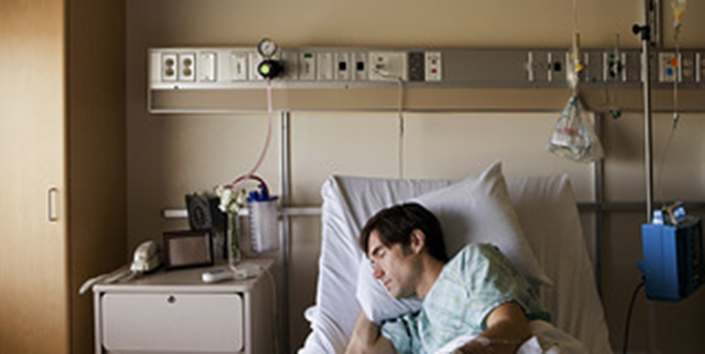 Medscape's tweet photo. Study explores the long-term outcomes of COVID survivors. https://t.co/XmWdcTtjFS  #LongCOVID https://t.co/gOrEpIDi5F