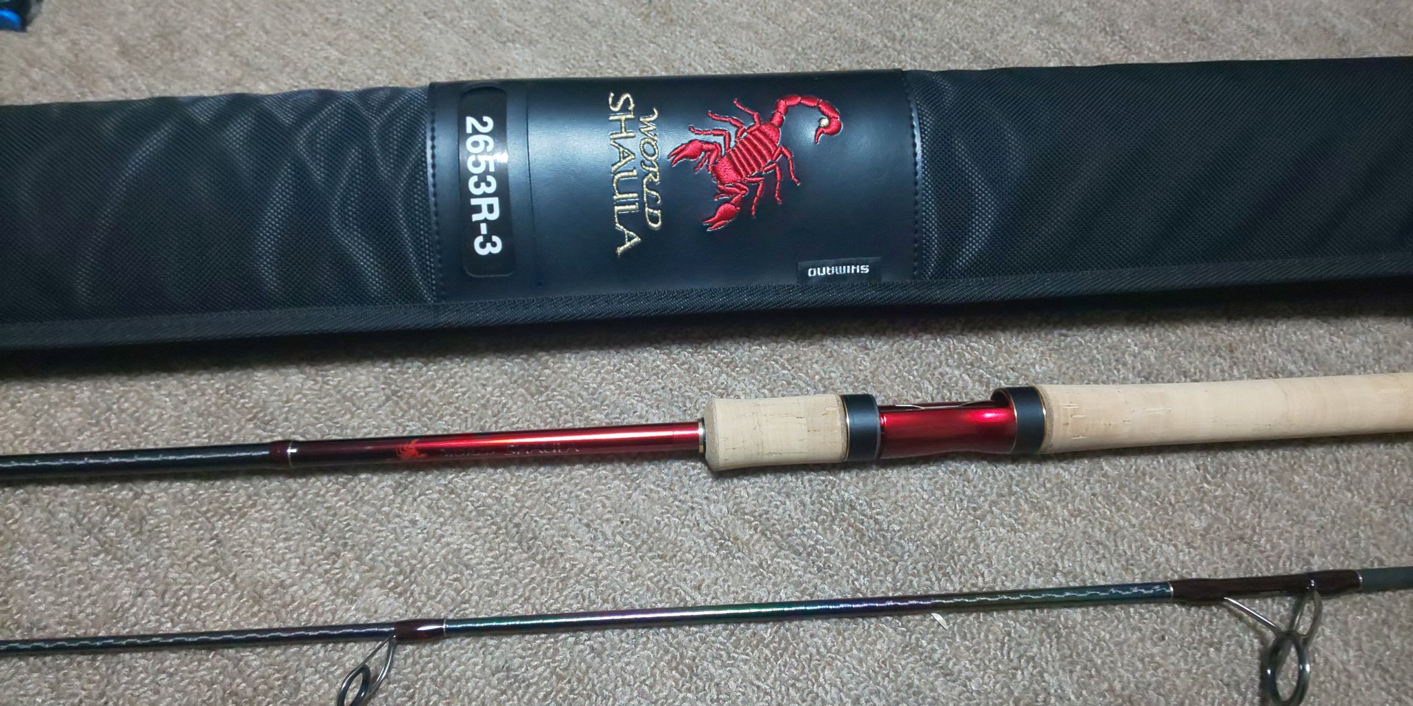 ノースクルーズ 遊漁船 ロックのスピニングの紹介 ツインパワーにワーシャの2653を合わせてます 少し感度に問題ありですがそのまま私はジギングに移行する時もあるので便利です ワールドシャウラ ワールドシャウラ2653 ロックフィッシュ ツイン