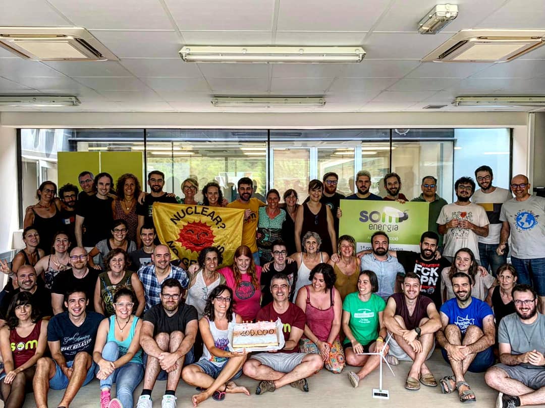 fessrural's tweet photo. 🔋@GLRipolles és una cooperativa de consum d’energia verda sense ànim de lucre. 

✊Treballen al voltant de la comercialització i la producció d’energia renovable, compromeses per impulsar un canvi de model energètic per assolir un model 100% #renovable.

#FESShocórrer 🐢💨 https://t.co/eXxKoI2a3H