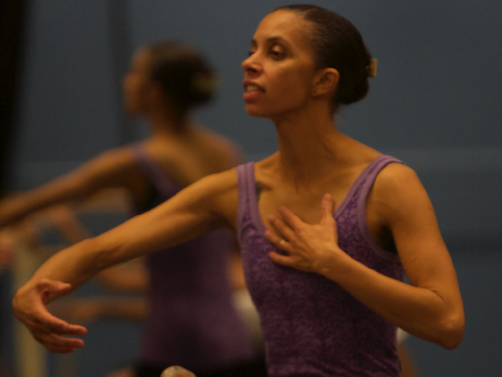 Join Adesola every Thursday at 6.15 pm for a 21st-century Ballet Class, which uses images, joy and the love of moving to craft a technique class that prepares you for any kind of moving. 

Send us a PM or an email to community@dancingstrong.com if you'd like to join this class!