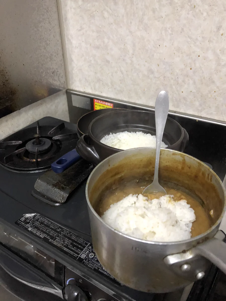 わかりみが深い！一人暮らしは自分が法律なのでこんな食べ方でもOK！