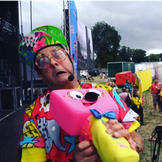 It’s #ThrowbackThursday #2018 #wacaday legend <a href="/TimmyMallett/">Timmy Mallett</a> about to soak my camera <a href="/glowormfest/">glowormfest</a> #wemakeevents we will be back.
