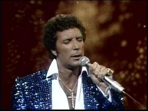 GoldiesLive's tweet photo. With #stdavidsday just around the corner, today's session is dedicated to the Welsh legend #SirTomJones.
Join Cheryl in singing some Tom songs this morning at 11am.
https://t.co/Wjege2gyNL
#sing #tomjones #smile #sofasinging
@goldiescymru @GoldiesCharity @GovWales @BBCWales https://t.co/f401Ck5UDr