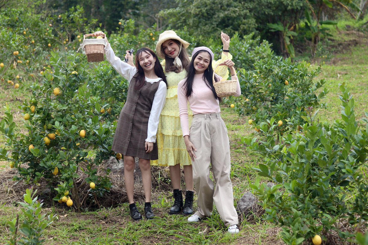 Chakriya_T's tweet photo. ข้อดีของการออกเดินทาง คือเราได้เจอเพื่อนใหม่
เรา 2 คนขับรถจาก บุรีรัมย์ - นครราชสีมา - สระบุรี - ลพบุรี - เพชรบูรณ์ - พิจิตร - พิษณุโลก - อุตรดิตถ์ - แพร่ - ลำปาง - ลำพูน - เชียงใหม่ - แม่ฮ่องสอน ระยะทางราวๆ 2000 กิโลเมตร เป็นการขับร��ยาวๆครั้งที่ 2 ของเรา เดี๋ยวคงมีครั้งที่ 3 4 5 https://t.co/zXIO6RUlzG