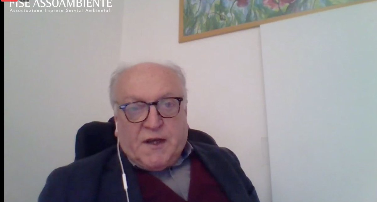 assoambiente's tweet photo. 🔴 #5proposte #strumentieconomici #economiacircolare
Ronchi @susdefItalia | Senza sovrapposizione, la proposta dei certificati del riciclo va integrata nel sistema vigente. La parte fiscale è sicuramente più efficace, mi riferisco ai regimi IVA e a una fiscalità di vantaggio. https://t.co/6QDYn2qMRi