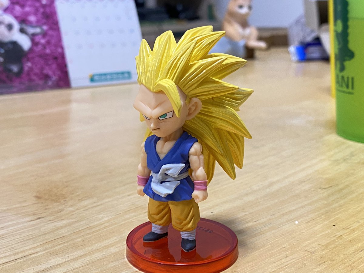 ケロケロ ワールドコレクタブルフィギュア ナメック編の超サイヤ人悟空とトランクスしか欲しいのなくてそれだけしか持ってないんだけどgtの超サイヤ人3悟空とかめちゃくちゃ好きなので買ってしまいました 尻尾つけたくなる ワールドコレクタブル
