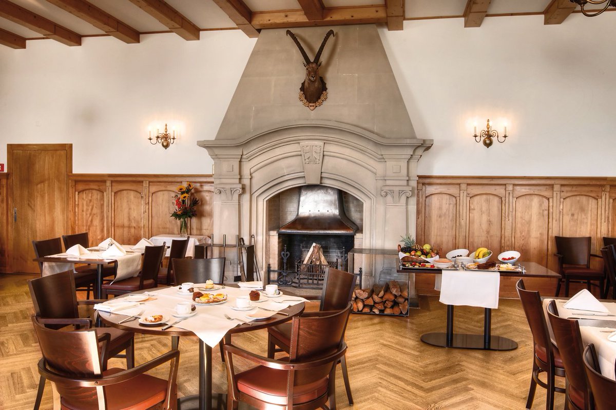 railbookers's tweet photo. Hotel locations don't come more spectacular than this! Situated high above Lucerne, at 2132m above sea level, the Pilatus-Kulm historic mountain hotel offers breath-taking views of the Alpine peaks and valleys below. Make this your view with one of our Scenic Swiss holidays! https://t.co/IESTw3BxEo