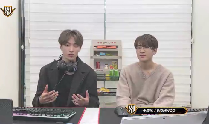 miss_svtmafia's tweet photo. wonwoo and dokyeom are here!!! @pledis_17 https://t.co/vDfUMJpMC7