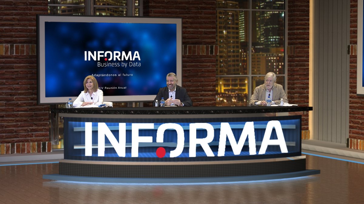 informa's tweet photo. 🖐️El presidente del grupo @cesce_es  Fernando Salazar, ha inaugurado la XIV Reunión Anual de INFORMA "Adaptándonos al Futuro", junto al consejero delegado de INFORMA, Juan Mª Sainz, y la directora de RRHH, Ana García. https://t.co/QTDkBX5aY3