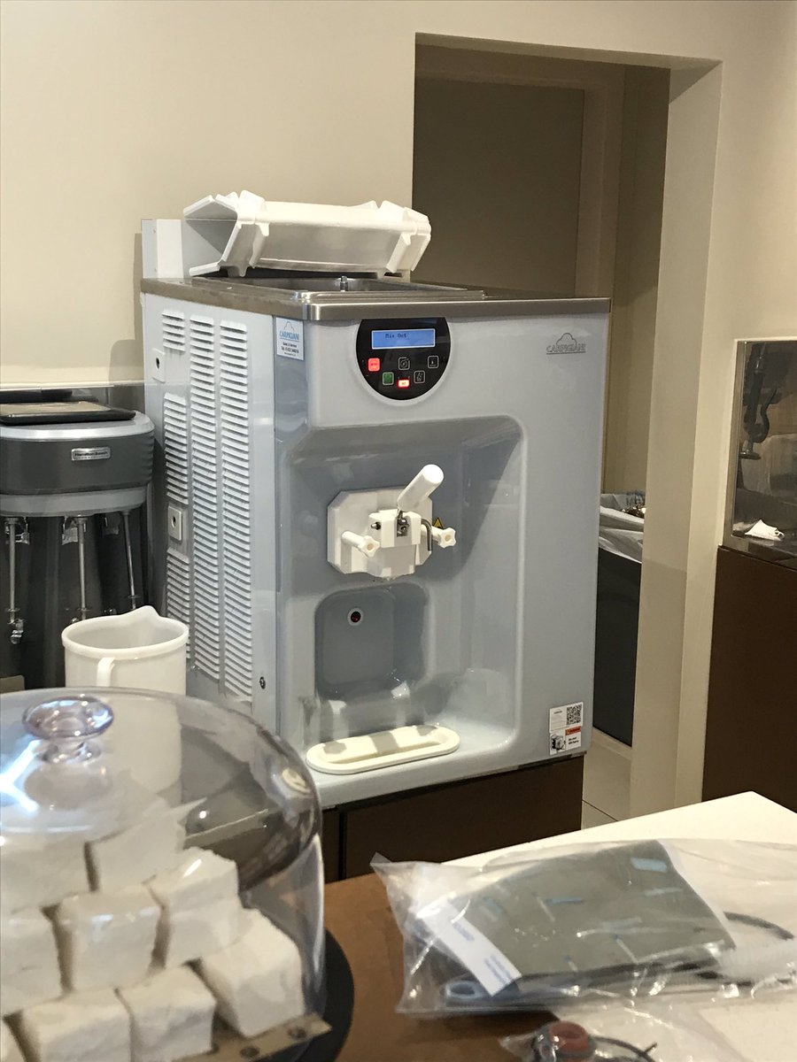 CarpigianiUK_Al's tweet photo. Carpigiani 191 PSP for Artisan soft serve @knoops London #CarpigianiUK #premiumsoftserve #knoops #craftedchocolate https://t.co/k6qbTGqsza