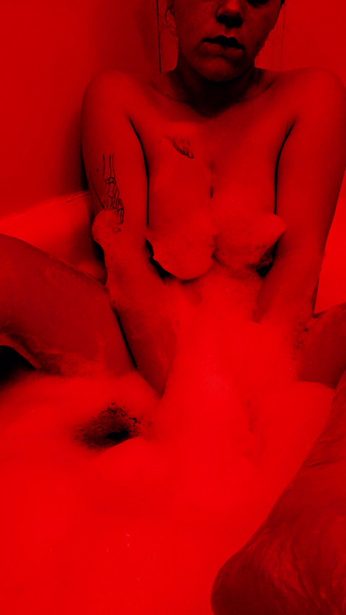 TheresssL's tweet photo. @OnlyFansHero @Richart1984 My birthday today 2/25 😜
So with that being said my VIP page is only $5 for my birthday 🥳 
Cum enjoy ! Will be doing my live on there today 🤤
https://t.co/NVqOlHgn4x https://t.co/qgQ3c8Pk87