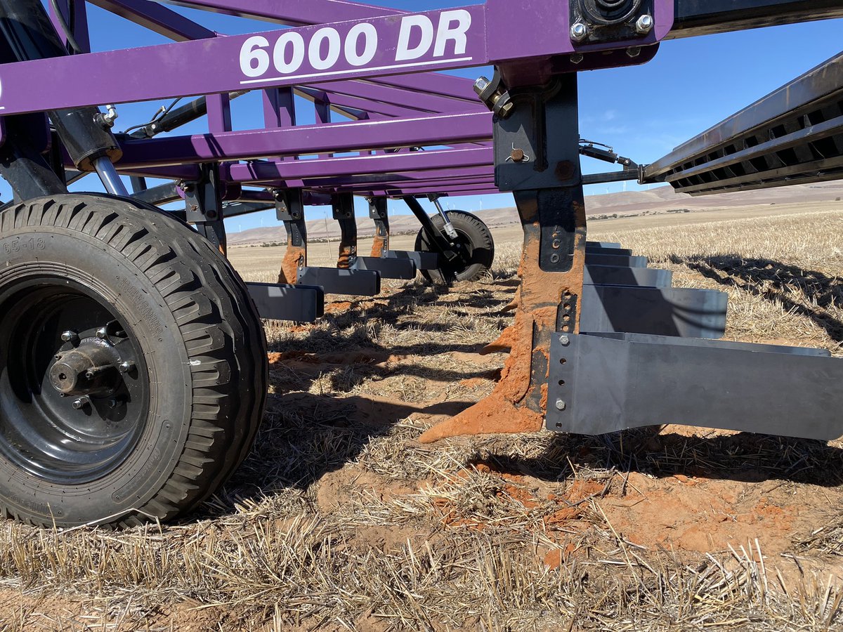 Some great advice from the UniSA boys has lead to building this weapon. Ripper from <a href="/HantonSharrad/">Hanton & Sharrad</a> and custom inclusion plates fabricated by WMF. Design critical to hit our 200-300mm acid throttle. Here’s to hoping it works.