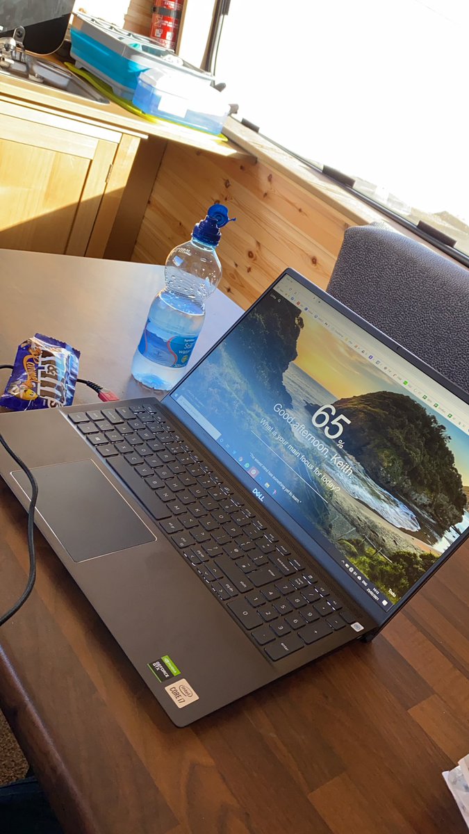 k331th's tweet image. When your between clients but travel in a self build campervan  🎸😎 #mobileoffice #vanlife #entrepreneurlife