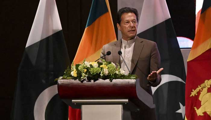 Imran Khan on Wednesday said that #Kashmir  is the only dispute between India and Pakistan, adding that it can only be resolved through dialogue.

We must move international community for the freedom of Kashmir. We must develop political ecosystem in Pakistan

<a href="/Kashmiramb2020/">Kashmir Ambassador</a>