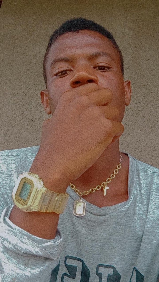 darko_za's tweet photo. Next big thing🙌 Rapper wanna be 🙌 https://t.co/BbaT6bSAtX