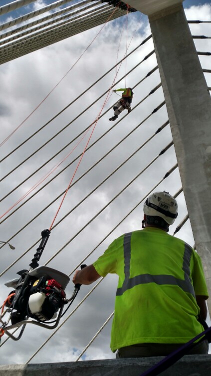 Harken_SandR's tweet photo. The #HarkenIndustrial PowerSeat enhances safety and reduces fatigue by allowing the operator to ascend or descend quickly, stay in position longer and work at height in comfort.
#WorkAtHeight #RopeAccess #RopeAccessTechnician #RopeAccessTech #SPRAT #IRATA #Winches #Winch https://t.co/WuX7B0UPPa