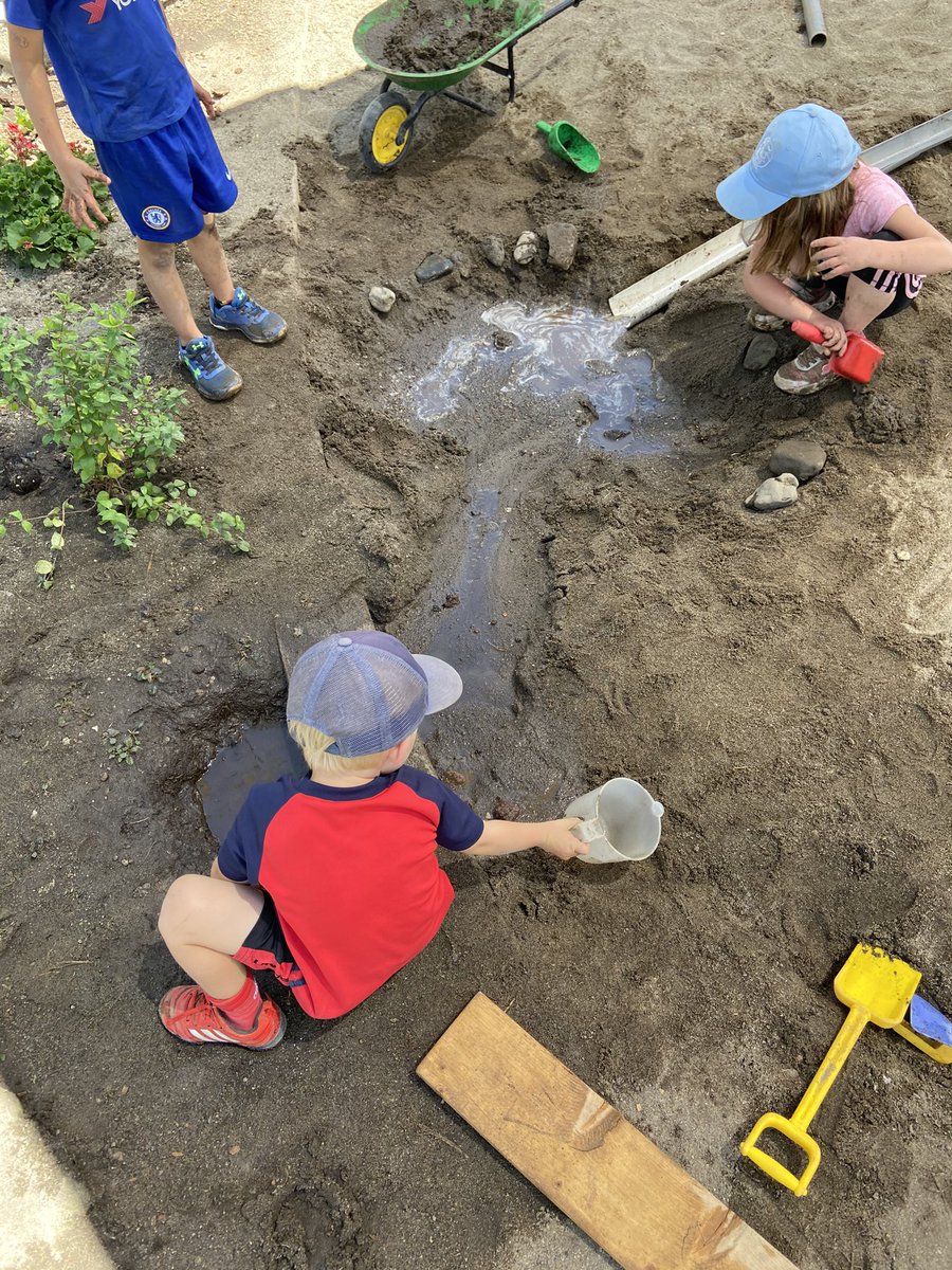 Laura Jo Evans tweet media