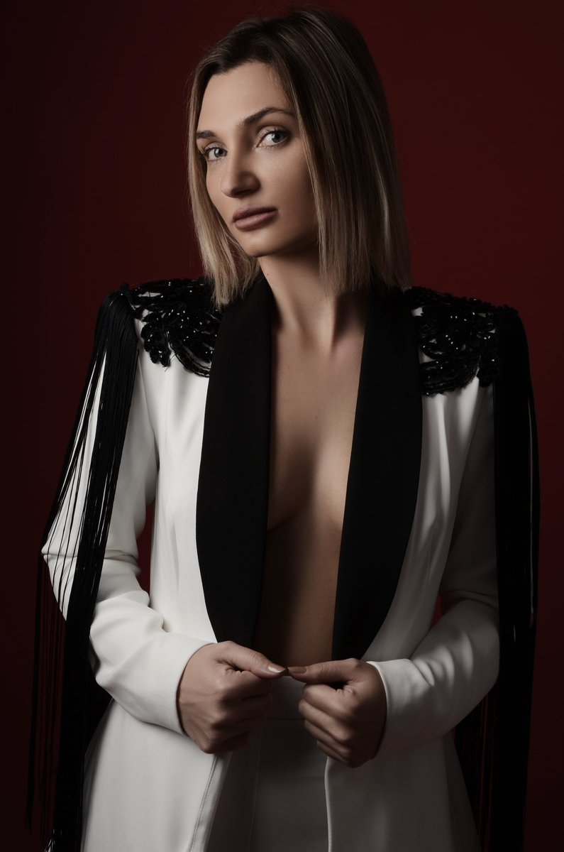 UkTalents's tweet photo. Our Model: Anca

Facebook and Twitter: uktalents 📸 

For bookings please contact us at:
apply@uktalents.com 
bookings@uktalents.com

#highfashion #model #studio #portfolioshoot #portfolio #womenmodel #womenfashion #portrait #portraitphotography #uk #london #uktalents https://t.co/RWQ2fQAone