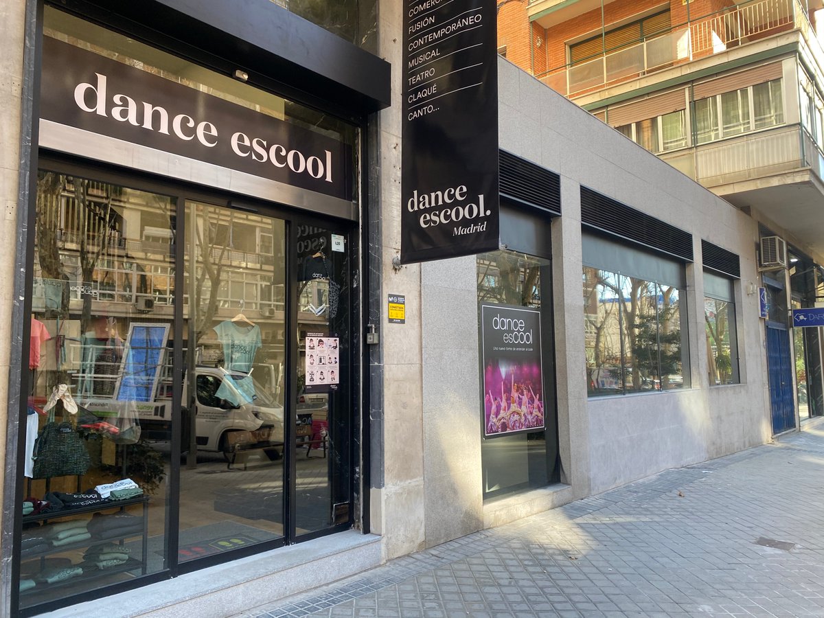 madridsonido's tweet photo. Hoy hemos estado en la escuela de danza "Dance esCool" en Madrid instalando el nuevo sistema de sonido! #NONSTOP :) https://t.co/65zm2Q0xkR