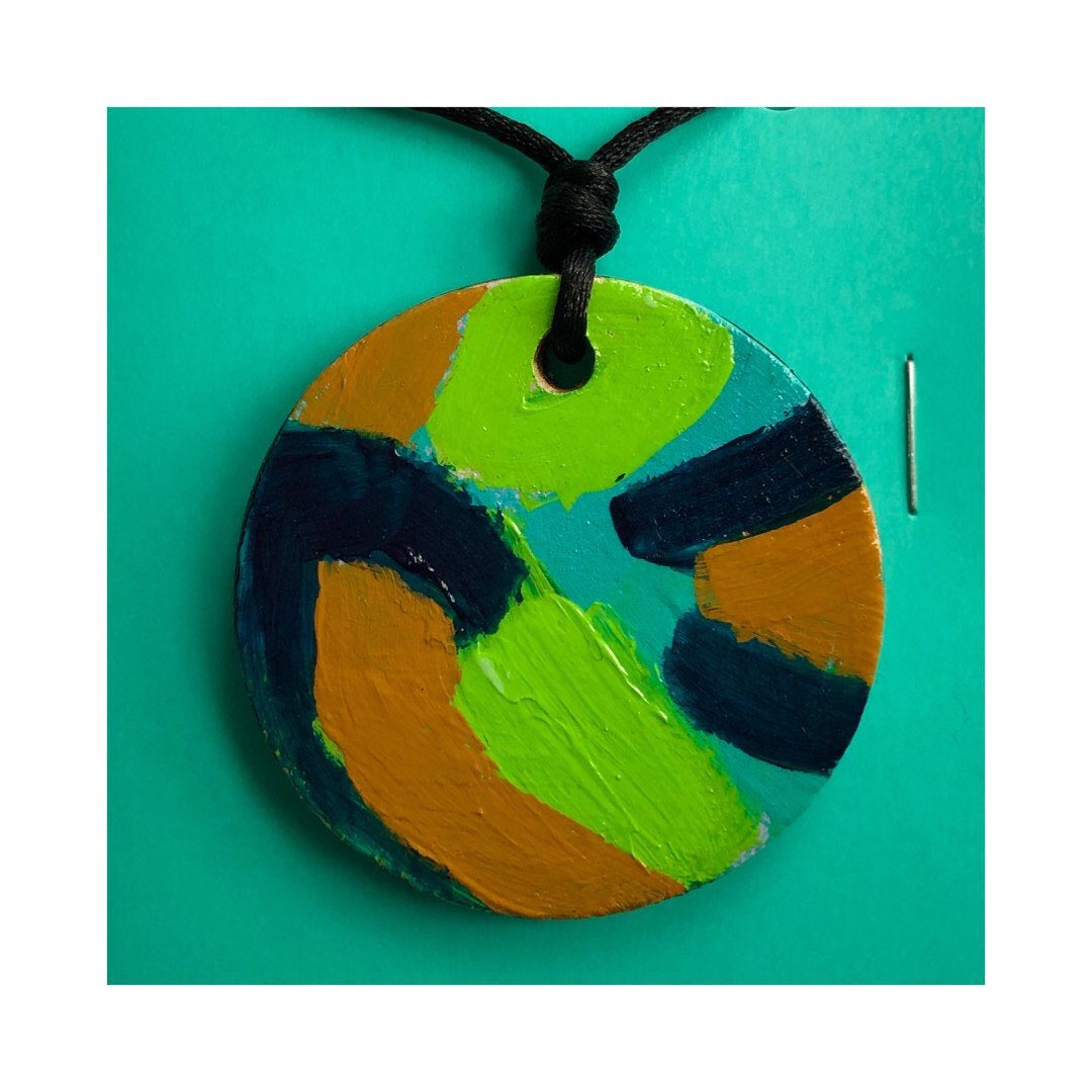 GrowingDownShop's tweet photo. Bold Original Abstract Acrylic Painting Wood Circle Pendant Necklace https://t.co/MTUQgD30dX
#artjewelry https://t.co/P7rkgqst3K