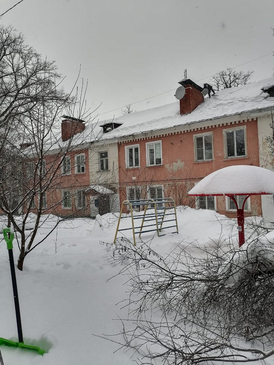 UATNTula's tweet photo. @Tularegion71 исполнение требования на удаление ледяных образований с кровли по ул. Щегловская засека, д. 16 https://t.co/VE85icFbjB