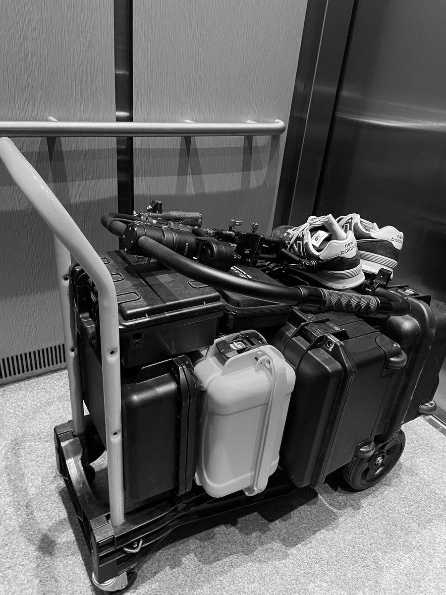 ZavitzLee's tweet image. 7:30 call time. Point me to the coffee first. #DPlife